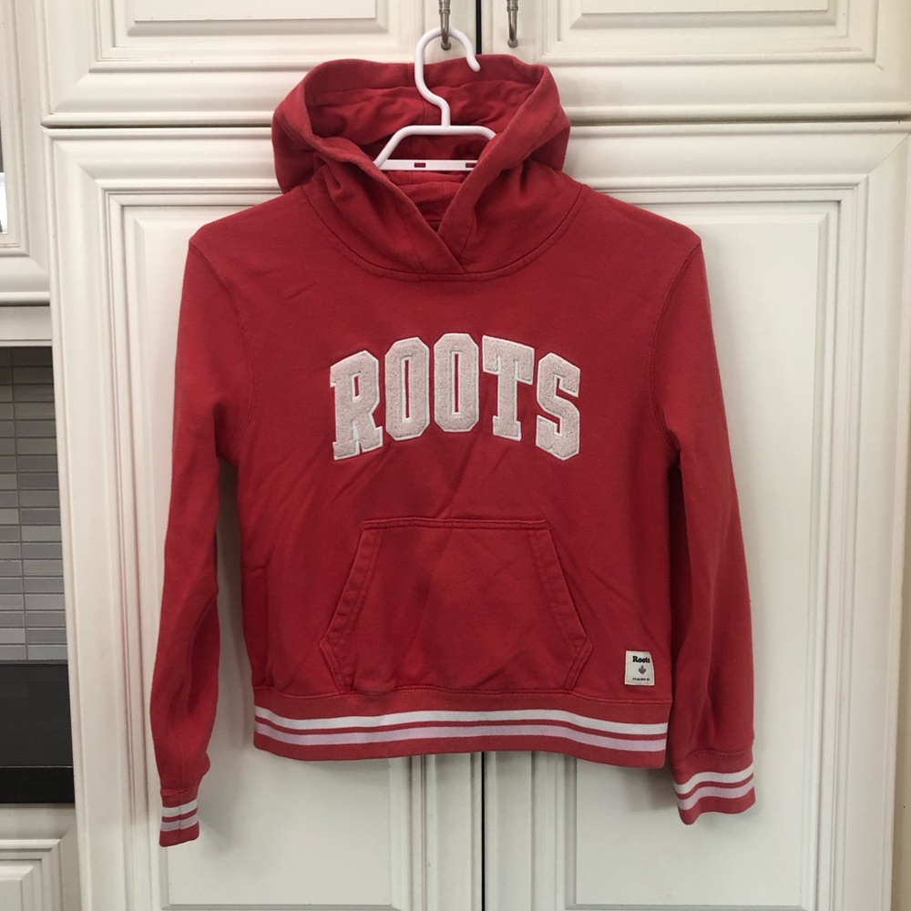 Roots red branded girl’s pullover hoodie